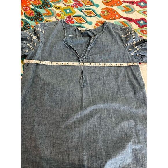 Old Navy The Tunic Light Blue Jean Shirt with white embroidery on arms size Larg - Picture 13 of 15